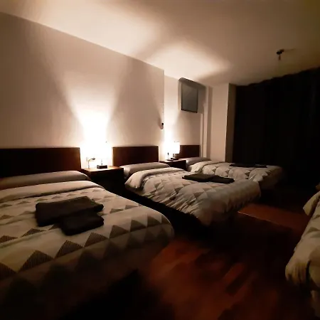 Hostal&apartamentos La Mar 3*