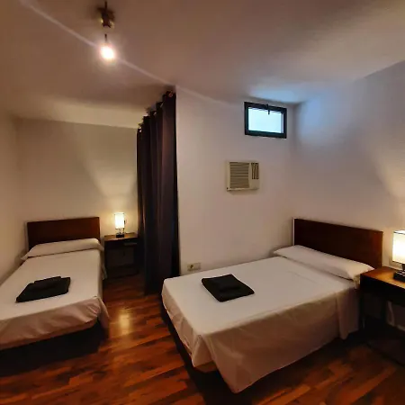 Pensión Hostal&apartamentos La Mar 3*