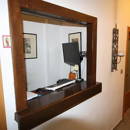 Pensión Hostal&apartamentos La Mar